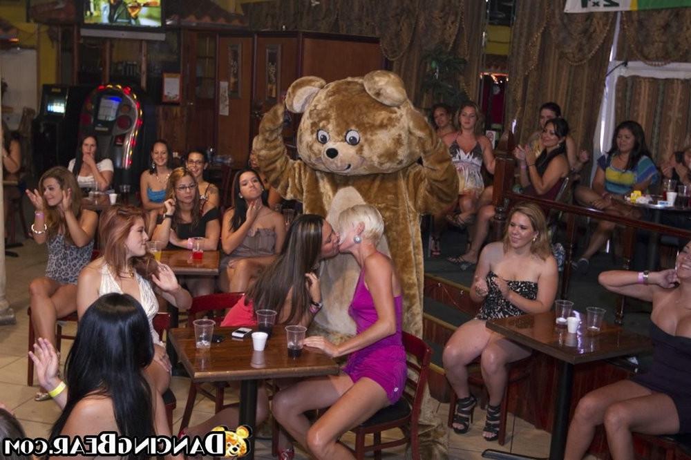 15P Wet young horny girls love to get fucked in the club