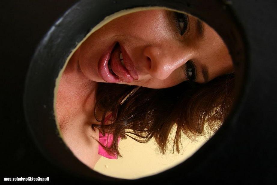 16P Veronica Avluv sucks unknown big cock at gloryhole
