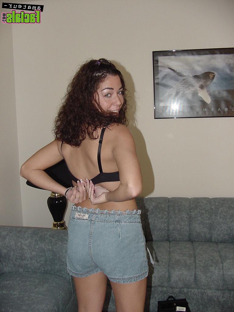 15P Michele on her knees gets a bukkake