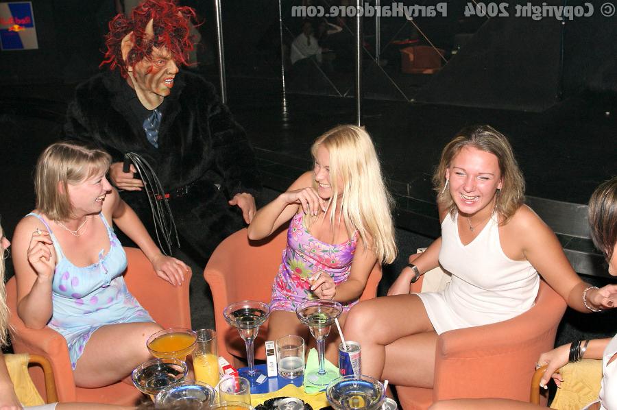 11P Party girls drunk and fuck at the club