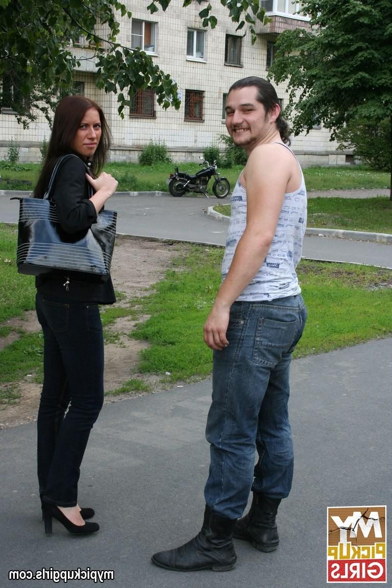 20P Babe picked up on a bus stop and fucked on a bike