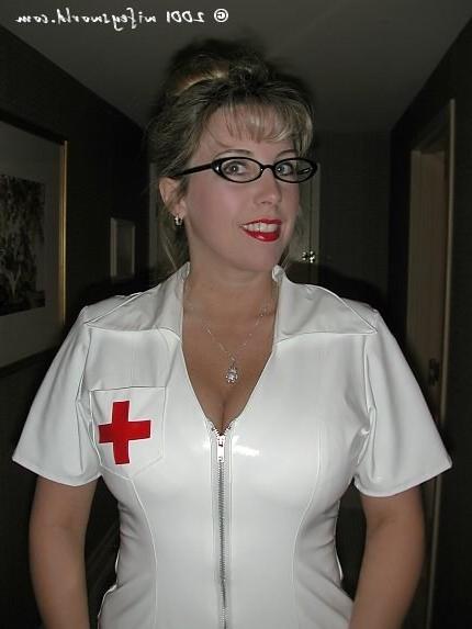 14P Naughty nurse sucking dick