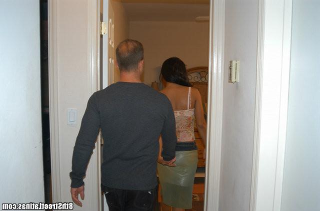 15P Bueatiful tanned latina teen shows her perfect ass while sucking cock