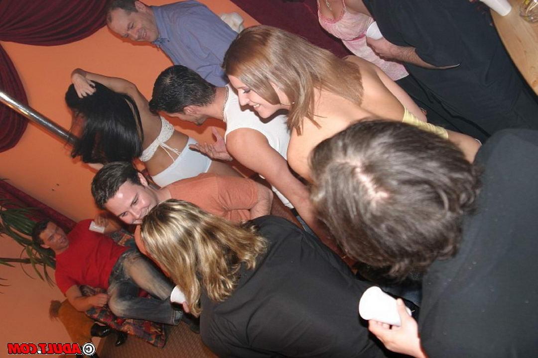 20P Wild Orgy At A Chicago Gentlemans Club