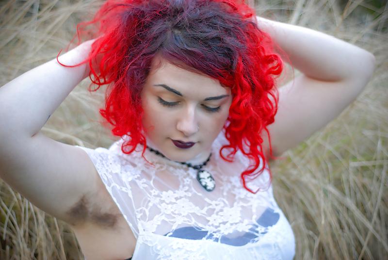 25P Hairy armpits