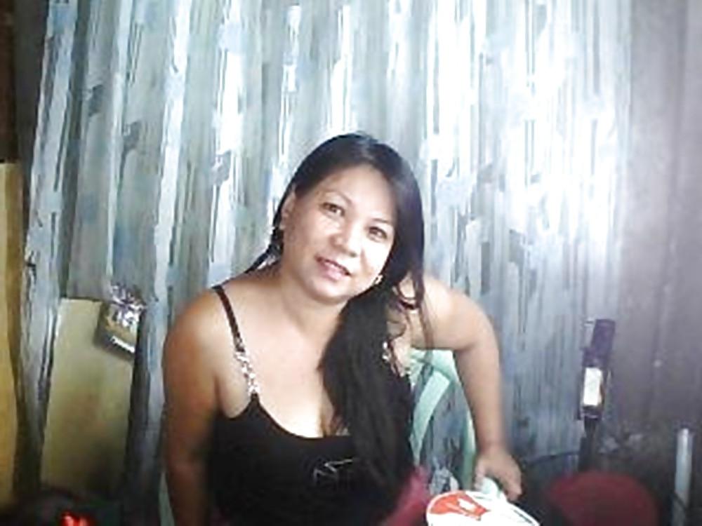 25P Hot Filipina