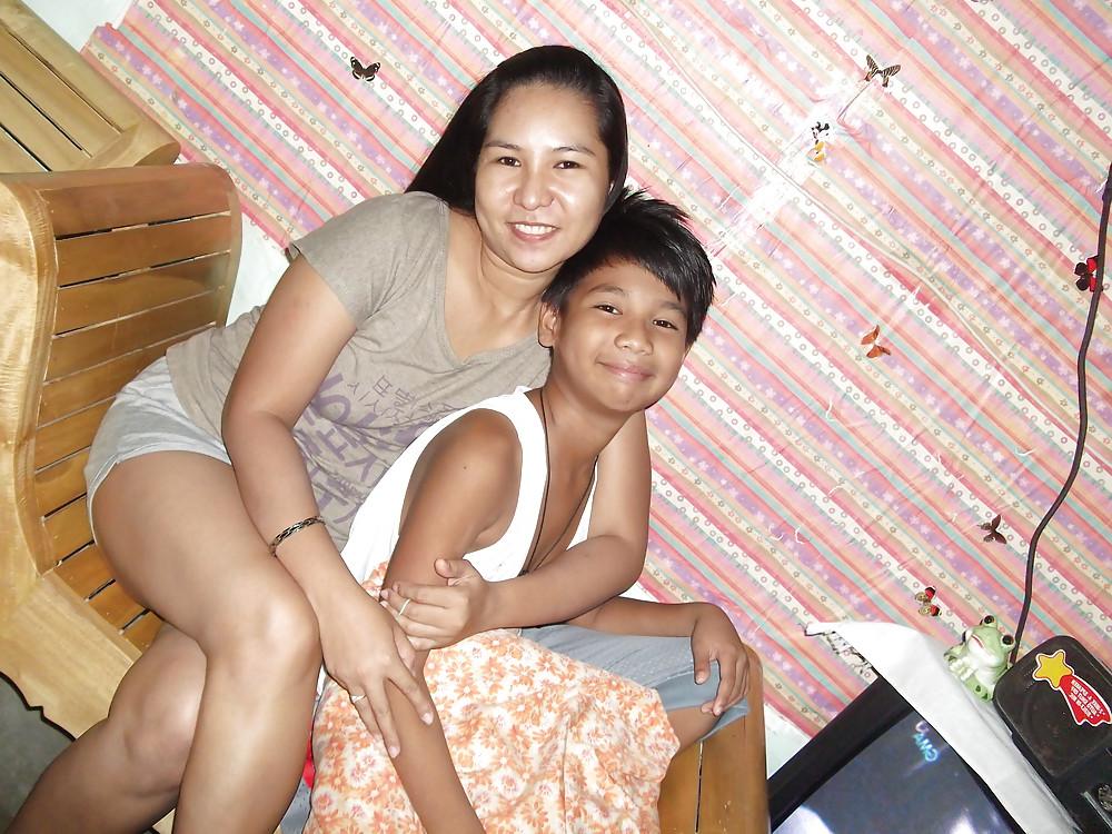 25P Hot Filipina