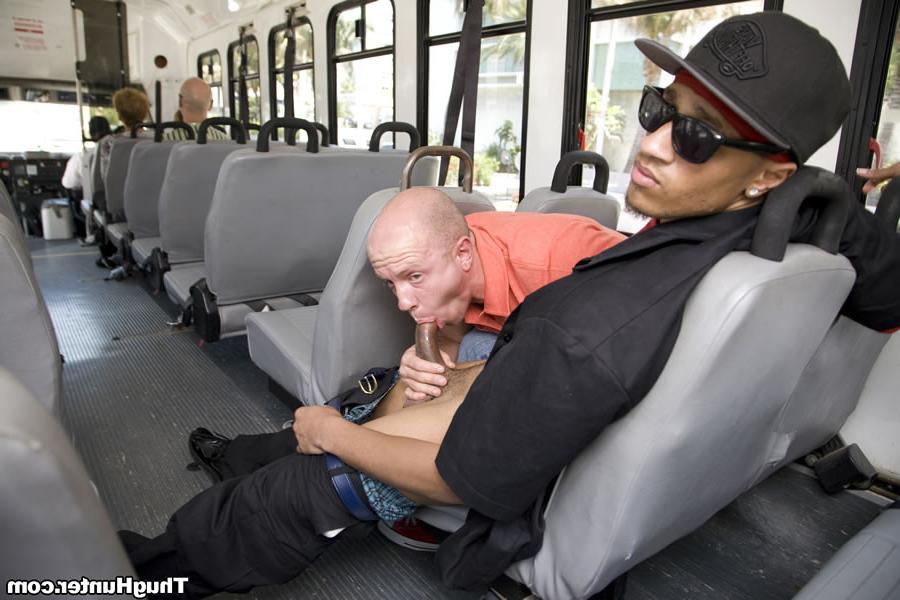 15P Gays hardcore in bus