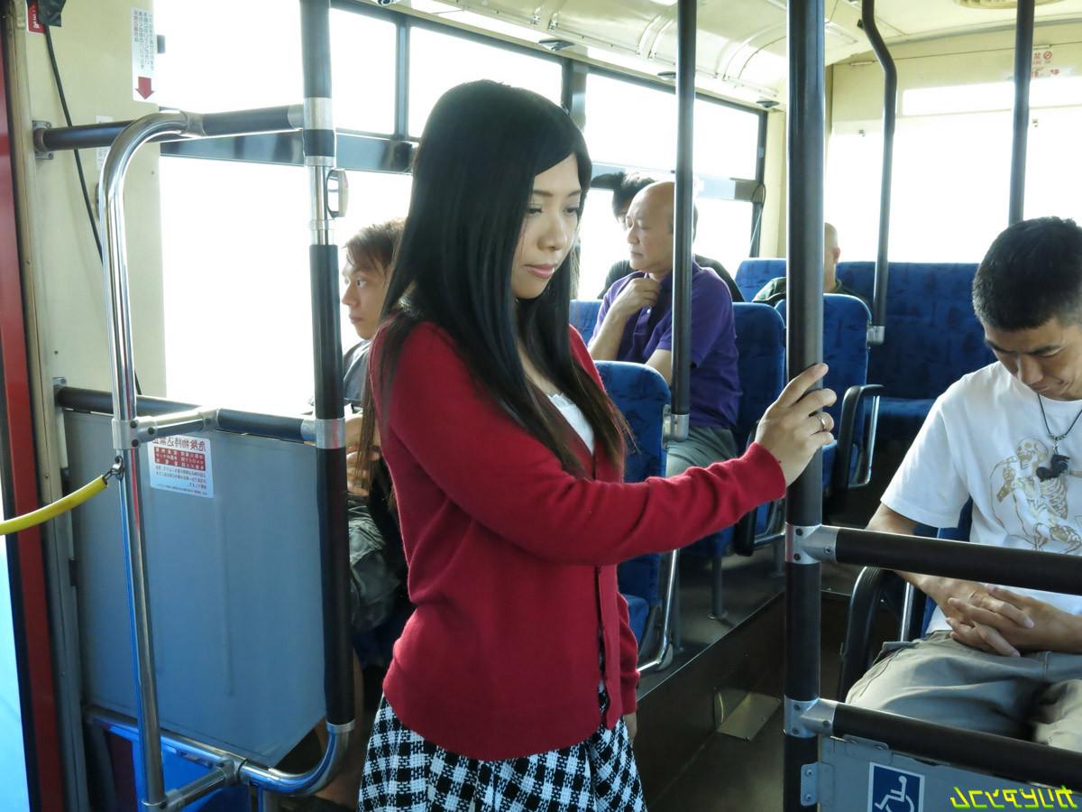 25P Yoshijuku woman  that has been the prey of molester bus  Gedo us