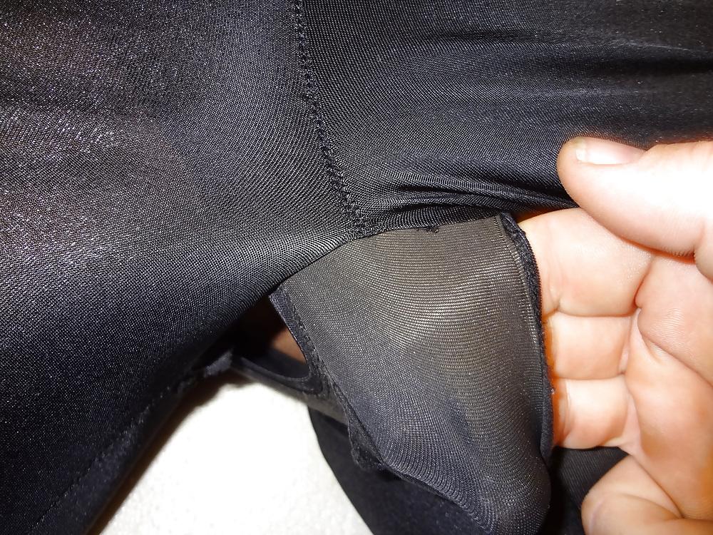 8P Wife in Leggings and Panties