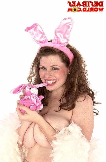 10P Busty easter bunny posing