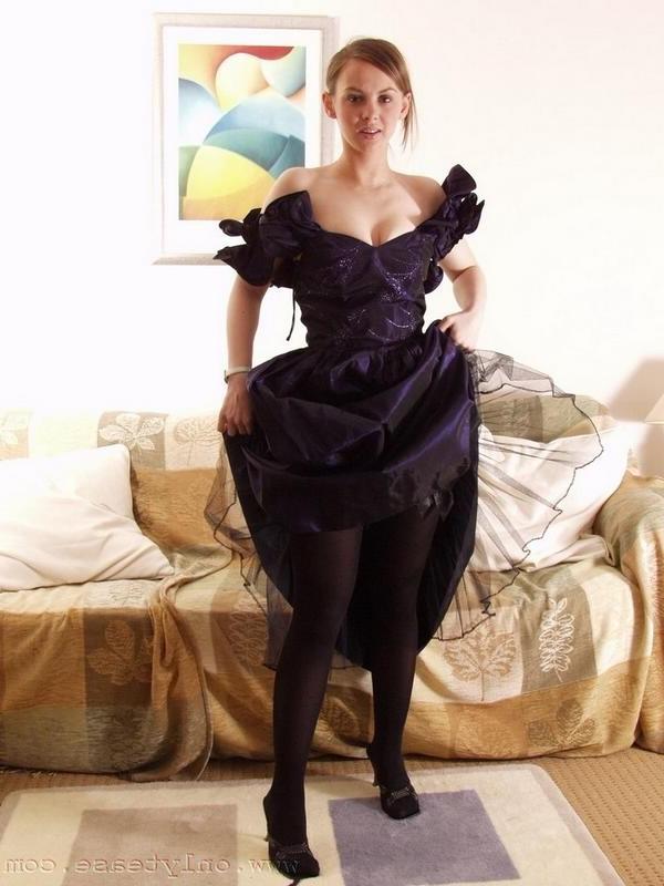 16P Busty teen babe in black stockings