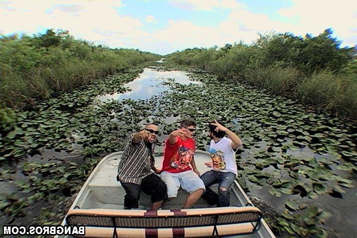 14P Outdoor blonde fucking at its best. Miami Everglades style!