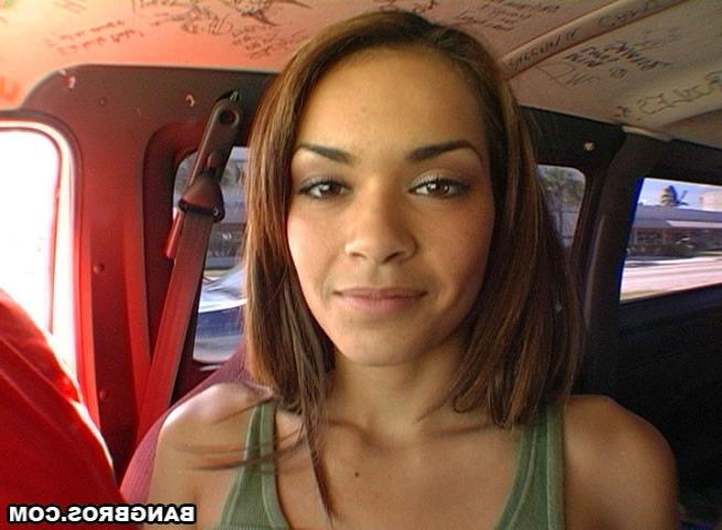 15P Another famous hot pussy hops on the bus