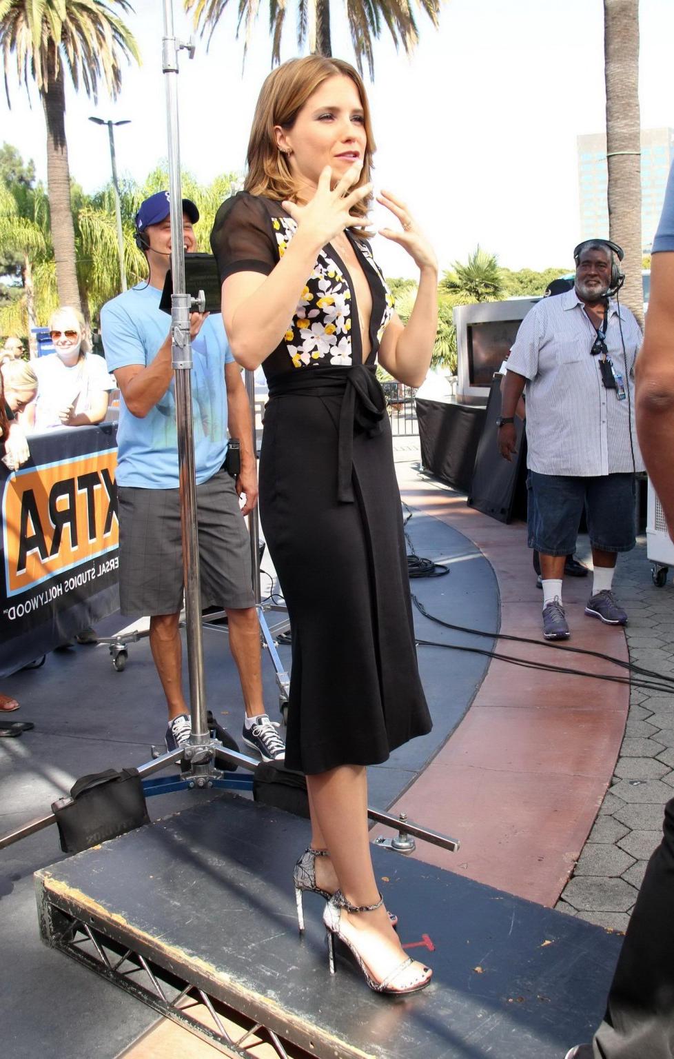 16P Sophia Bush braless showing cleavage on the set of Extra in Universal City