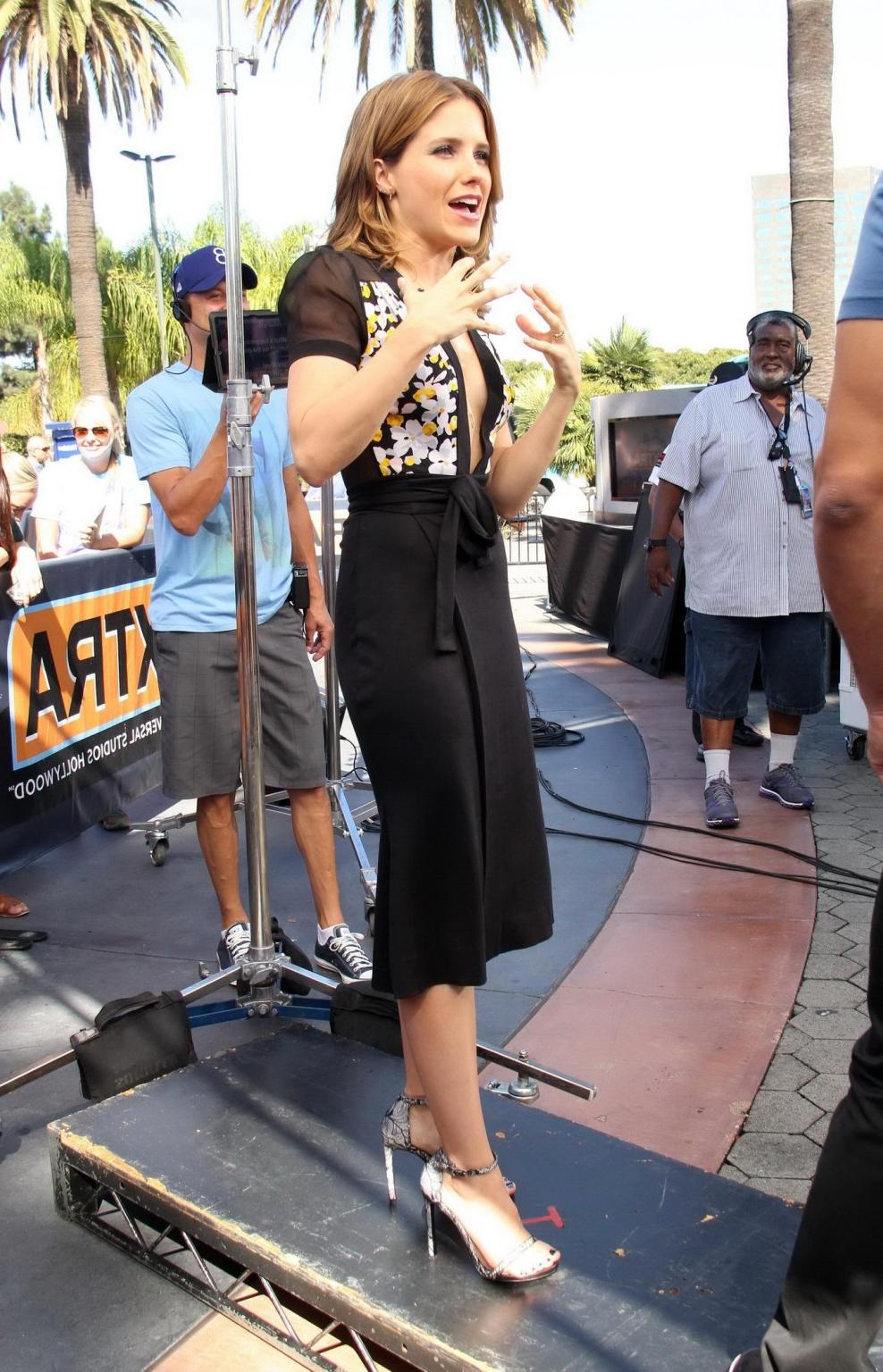 16P Sophia Bush braless showing cleavage on the set of Extra in Universal City