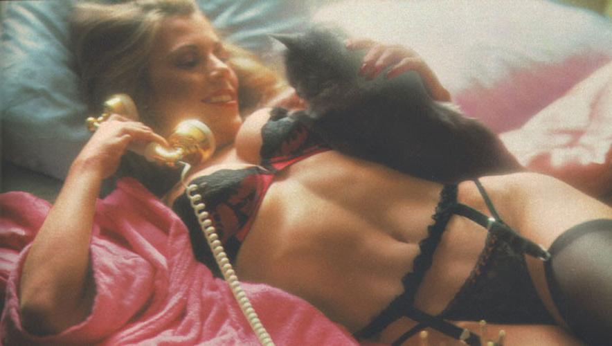 16P Vanna White body shows her tits and ass