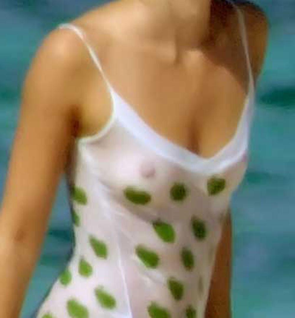 16P Keira Knightley revealing wet suckable nipples