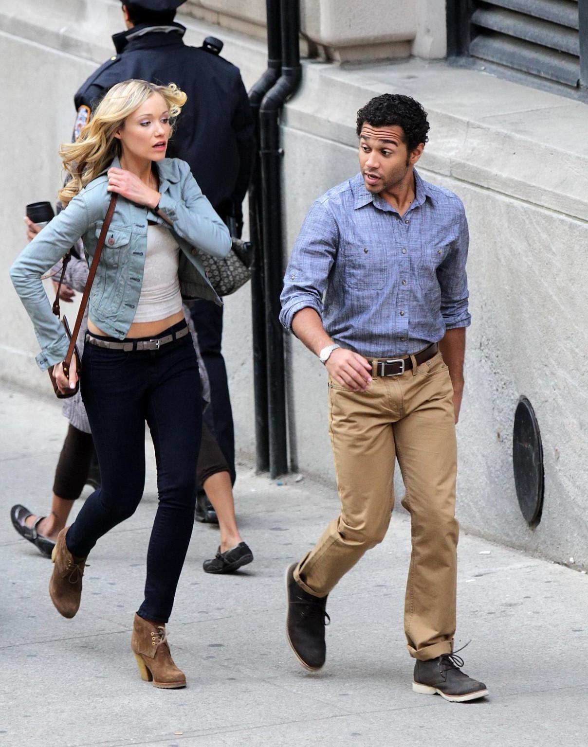 16P Katrina Bowden leggy on the Nurse 3-D set in Toronto