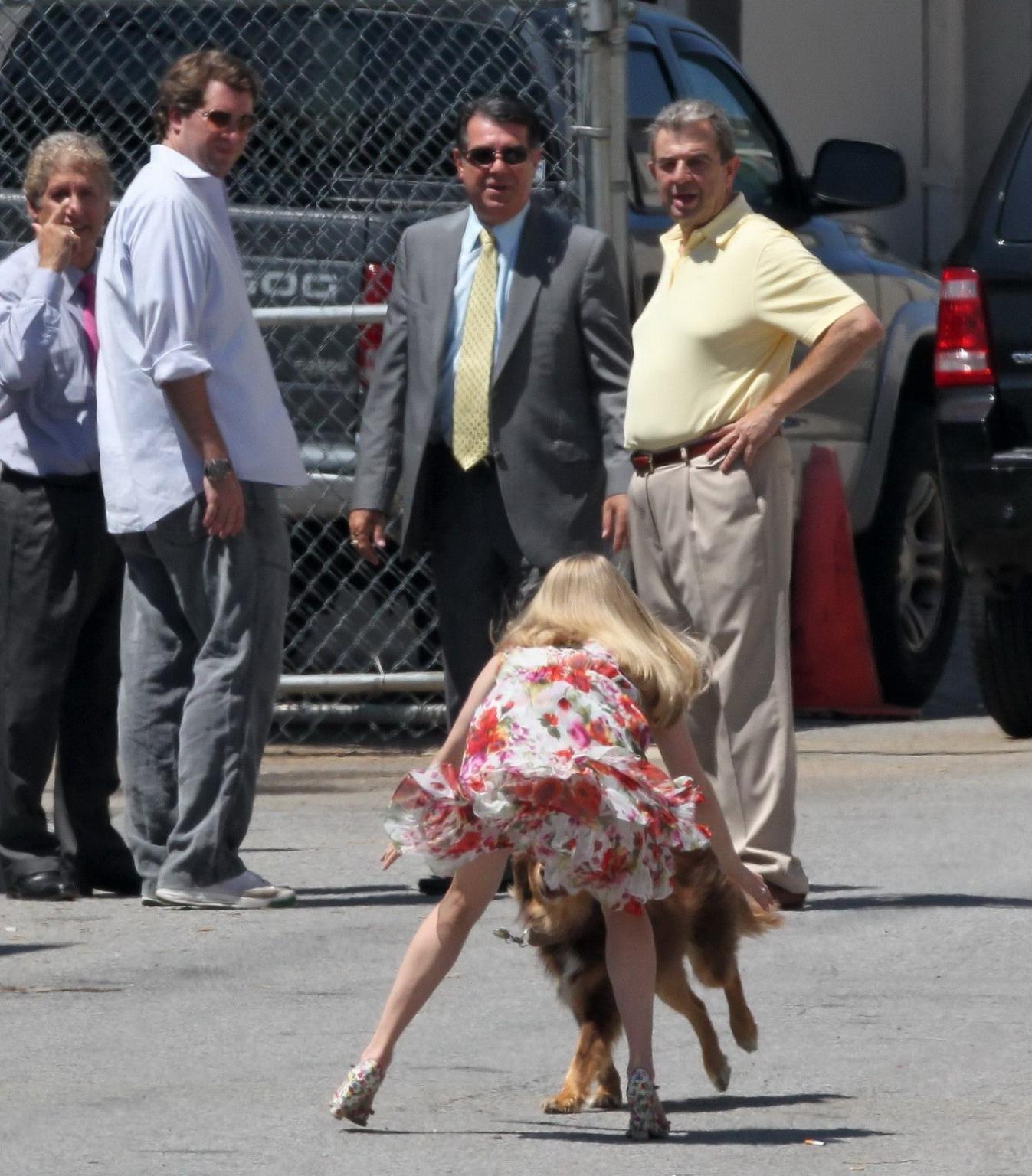 16P Amanda Seyfried humped by her dog on the set of 'The Wedding