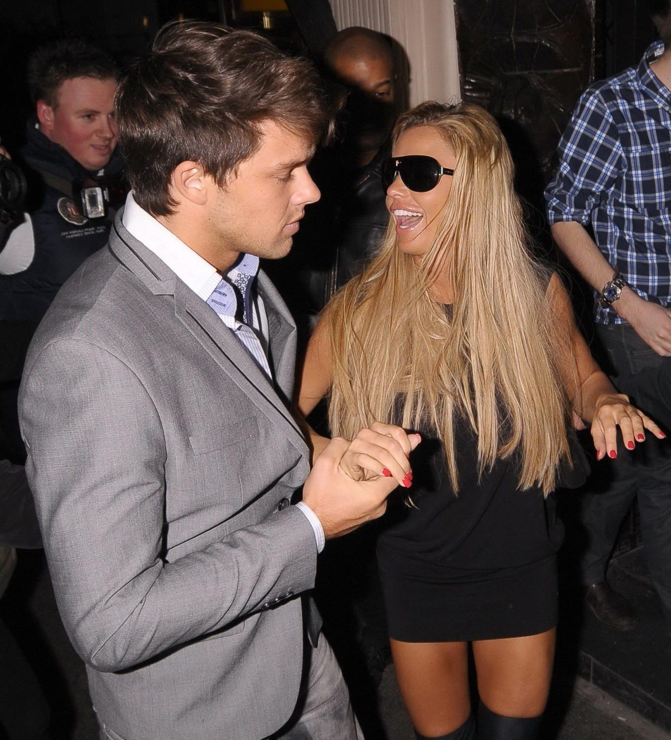 16P Katie Price flashing her panties outside Mahiki Night Club