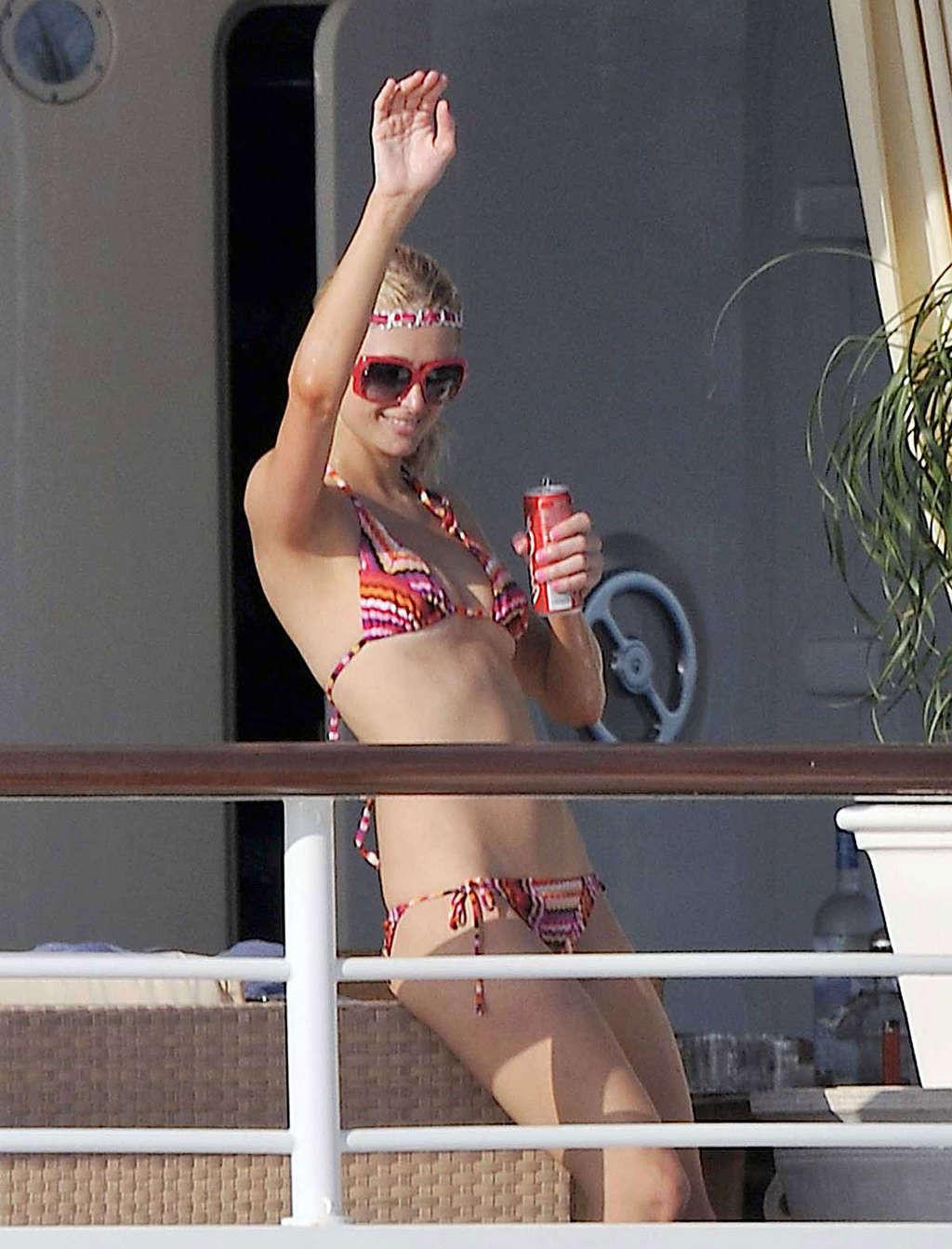 10P Paris Hilton jumping off the yacht in bikini and partying in nightclub paparazzi