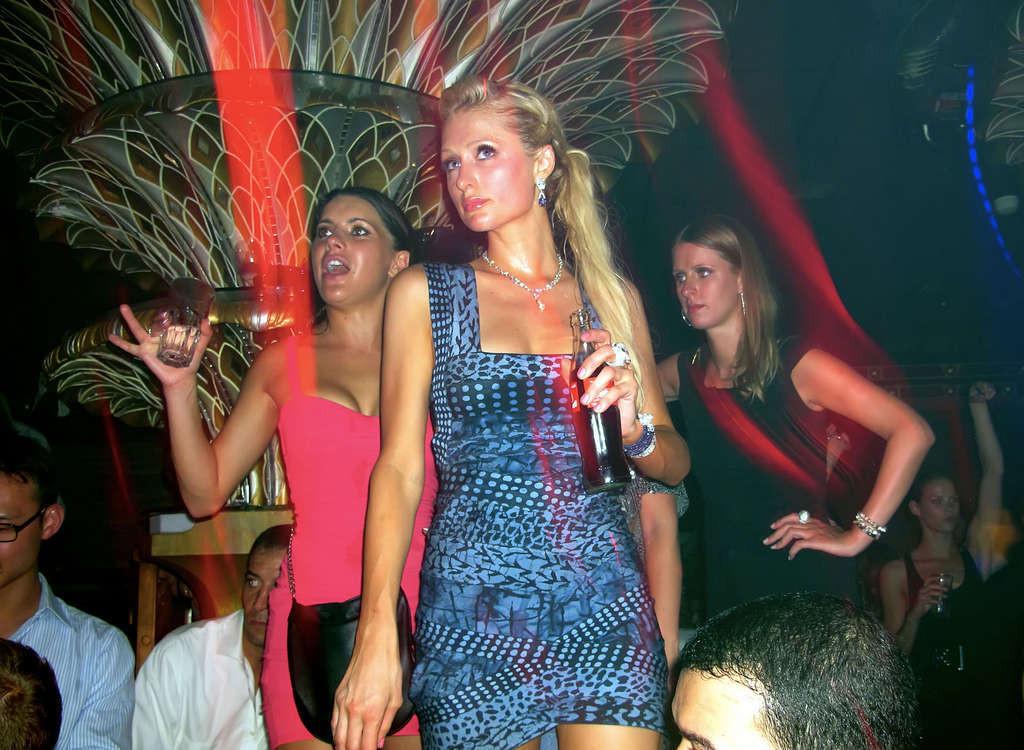10P Paris Hilton jumping off the yacht in bikini and partying in nightclub paparazzi