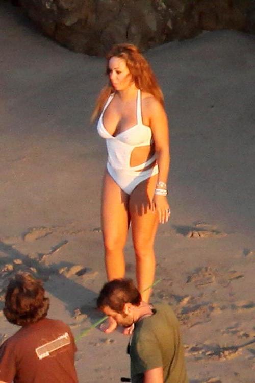 15P Mariah Carey big boobs in wedding dress