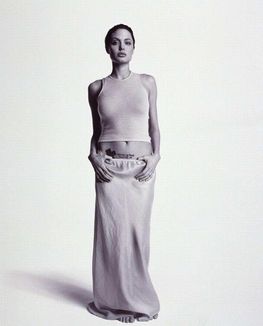 14P Angelina Jolie nude in lesbian sex scene caps