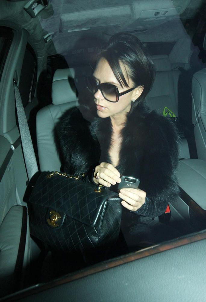 15P Victoria Beckham nipples are hard in black shirt