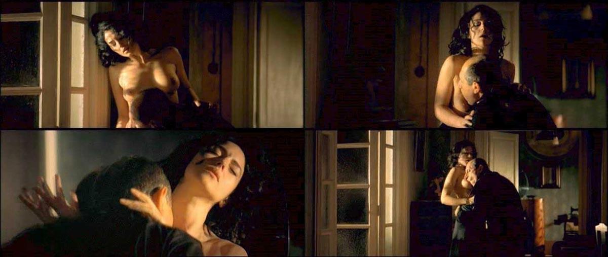 15P Monica Bellucci pumped up boobs and hairy bush