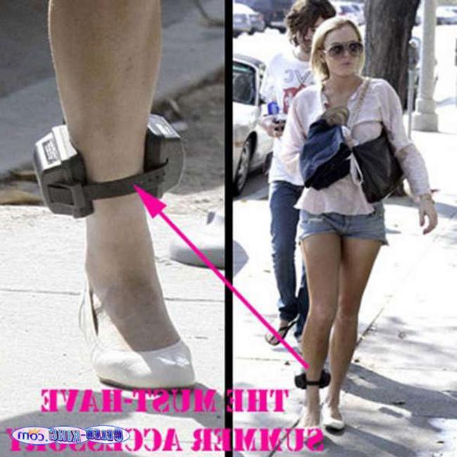 15P Scandal babe Lindsay Lohan sexy upskirt