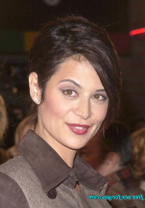 16P Catherine Bell posing sexy in bikini and in fishnet stockings