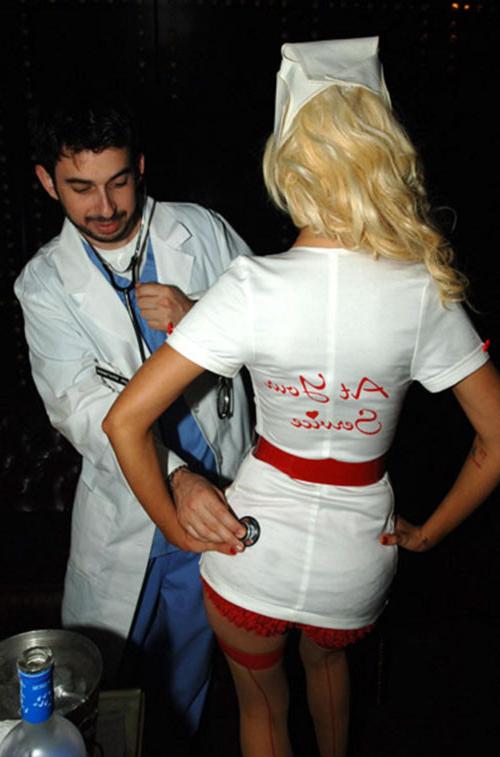 15P Christina Aguilera dress like nurse and upskirt