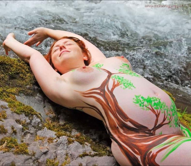15P Hairy Pregnant Nudist in Body Paint Naked on River Bank