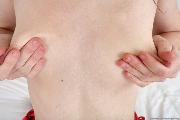 15P Cute coed Shelly exposes her hairy pussy patch