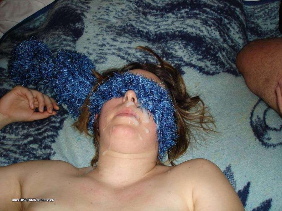 15P Photos of a blindfolded chick who got cummed on