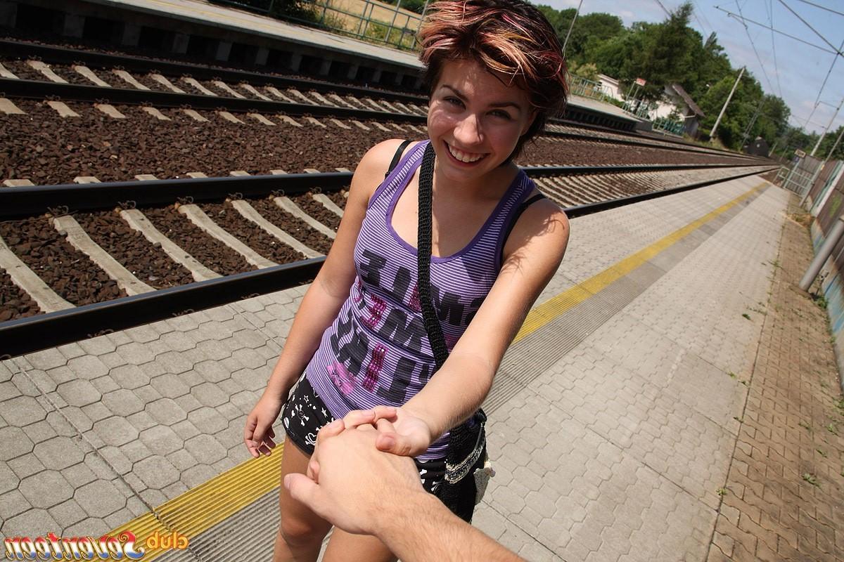 15P A teenage cutie with short hair fucks large solid penis