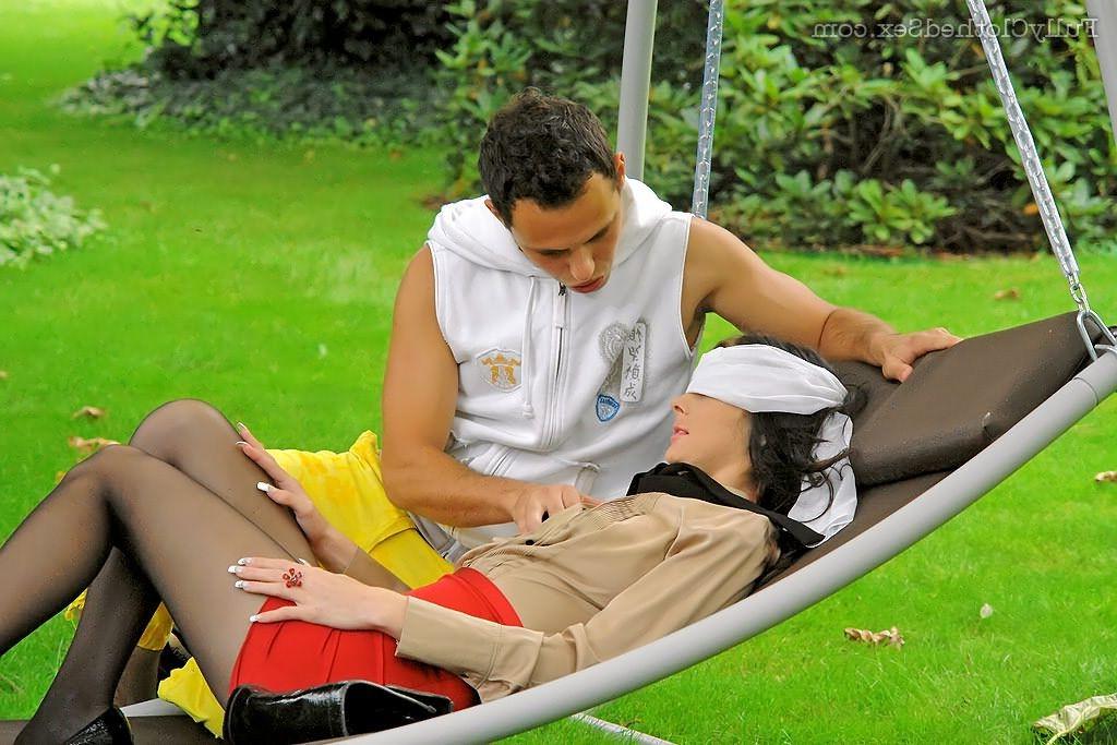 16P Sexy dressed slut sharing cock outdoors