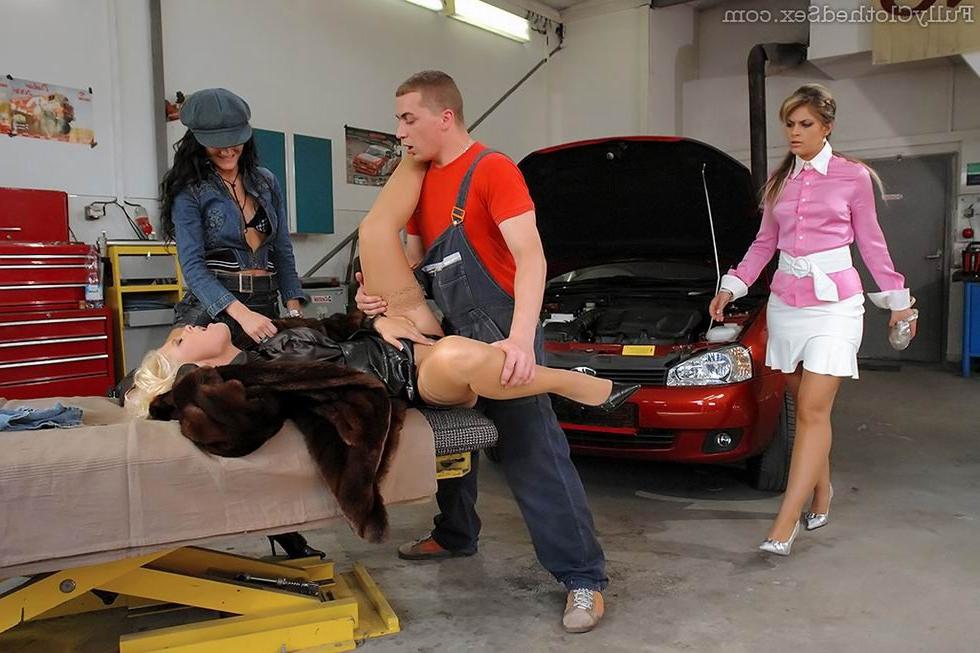 16P Three horny babes riding lucky mechanic