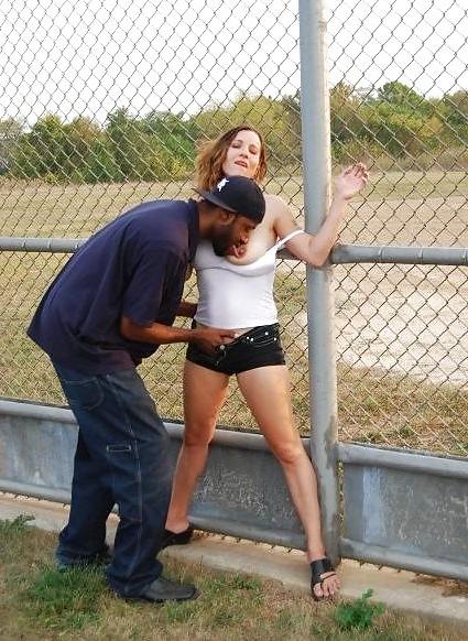 25P White Girls With Black Guys