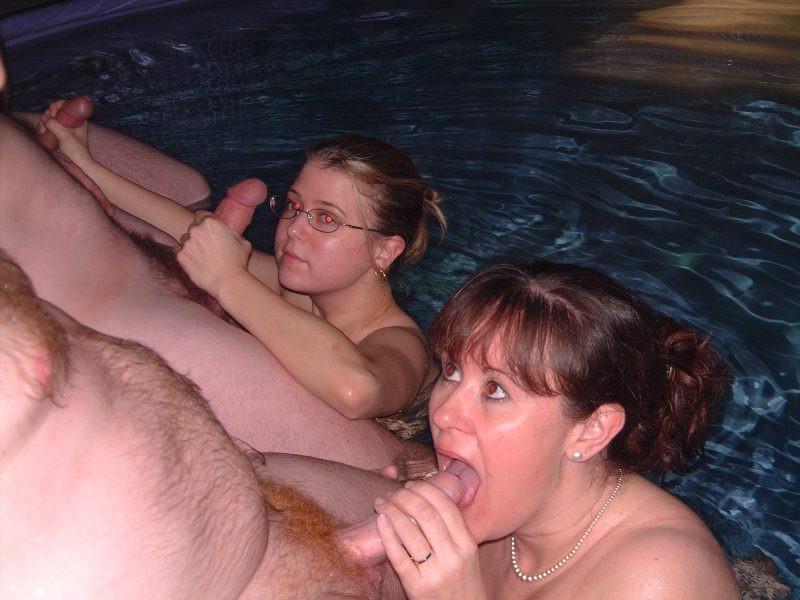 18P Busty girlfriends jizzswap in public pool