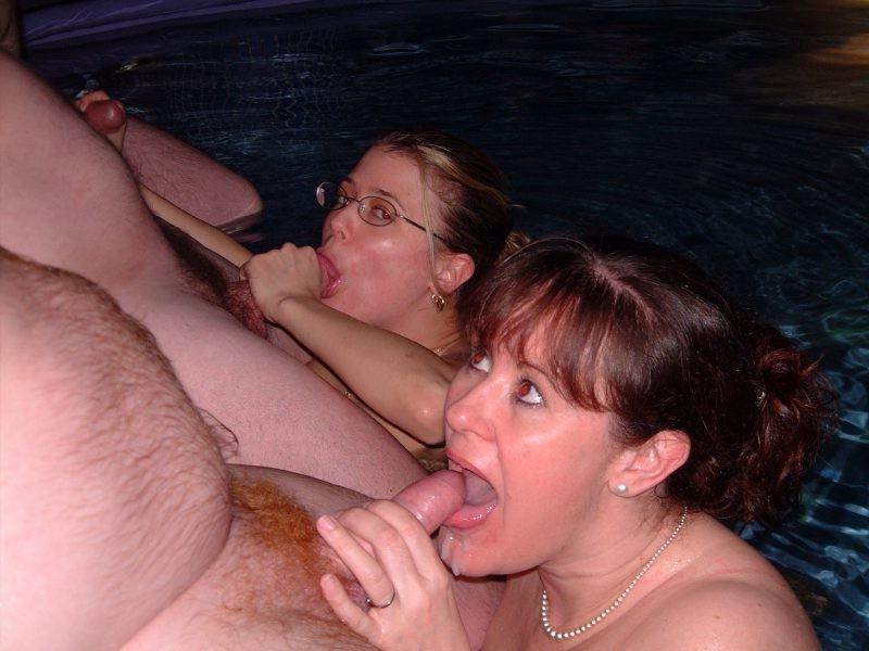 18P Busty girlfriends jizzswap in public pool