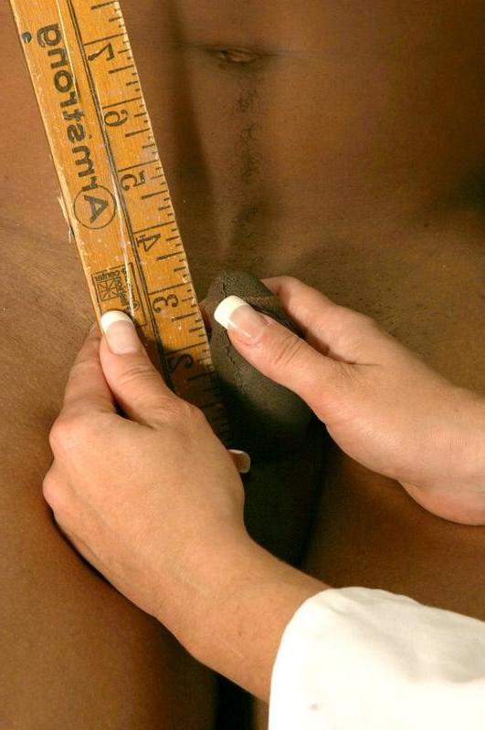 16P Sexy nurse does wet handjob hard to a black fellow