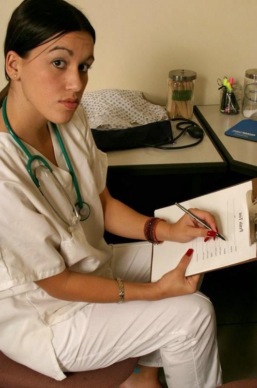16P Horny nurse does handjob to get cumshot hard load