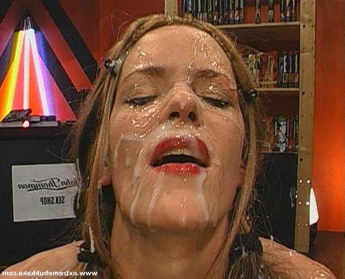 20P Teen sluts getting massively facialized in a extreme bukkake