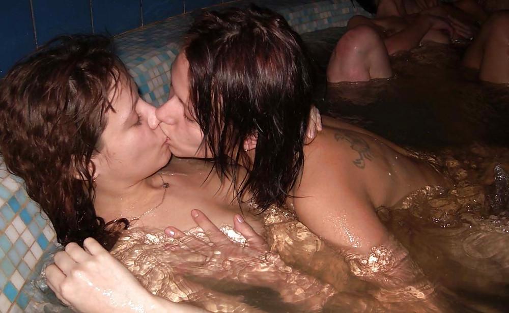 25P Homemade - First Time Lesbians Mix