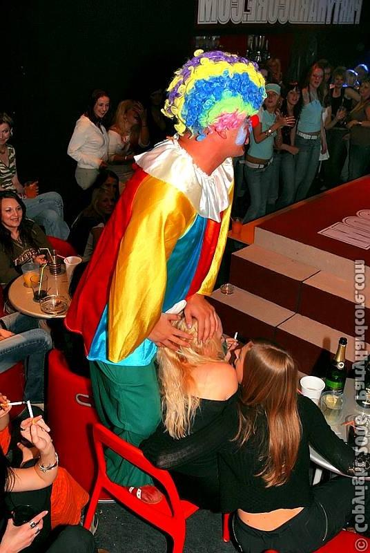 20P Clown strips and cums on drunk willing girls at a party