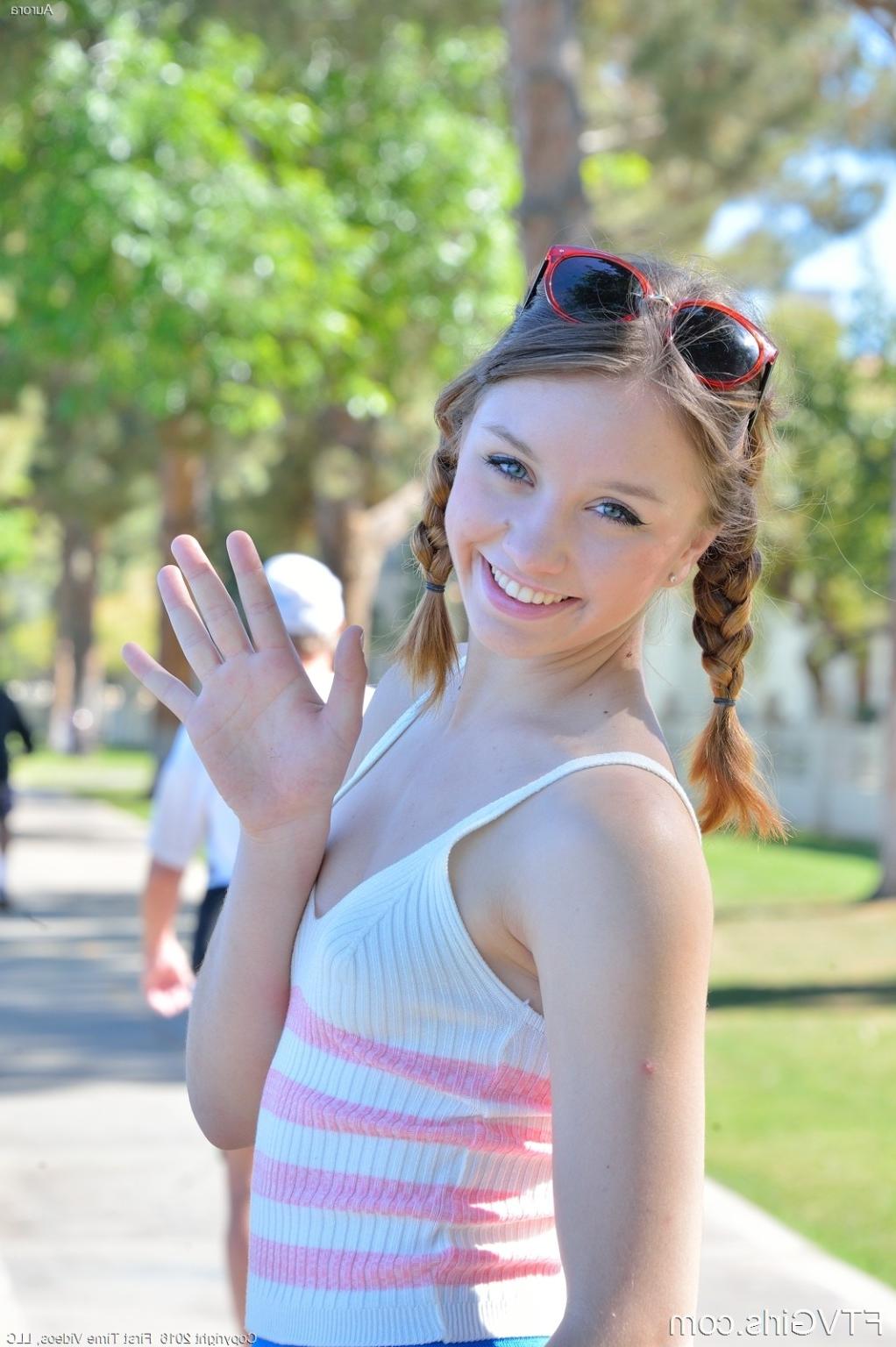 16P Aurora That Girl In Pigtails