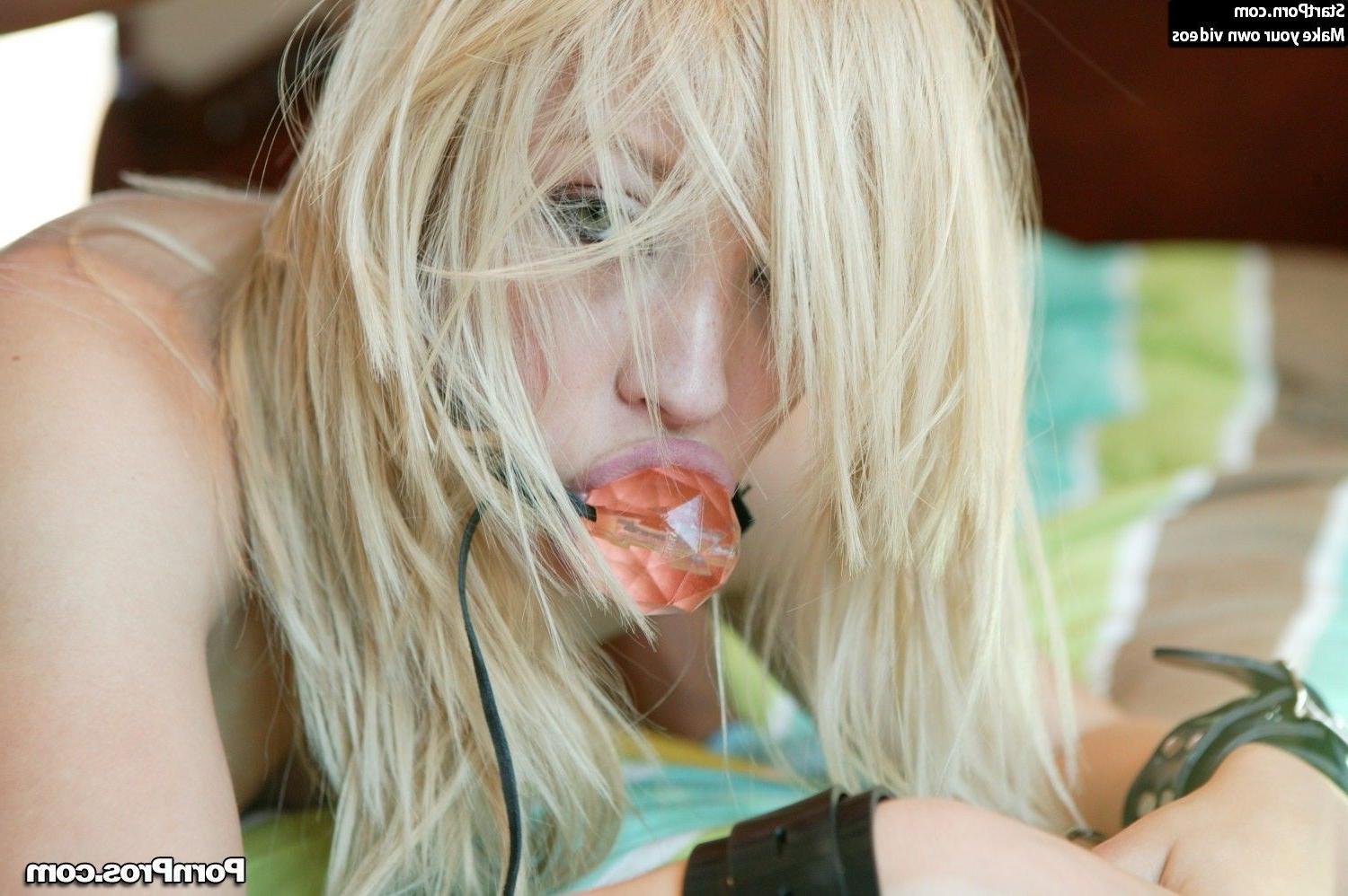 25P Alyssa Branch does an extremely weird and pervo porn scene